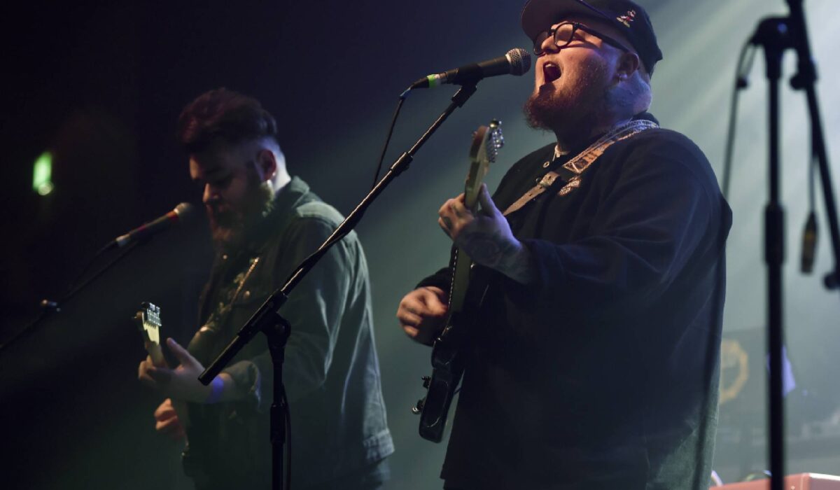 Lottery Winners announce ‘Hold On Holding On’ 2025 UK tour ad-mania